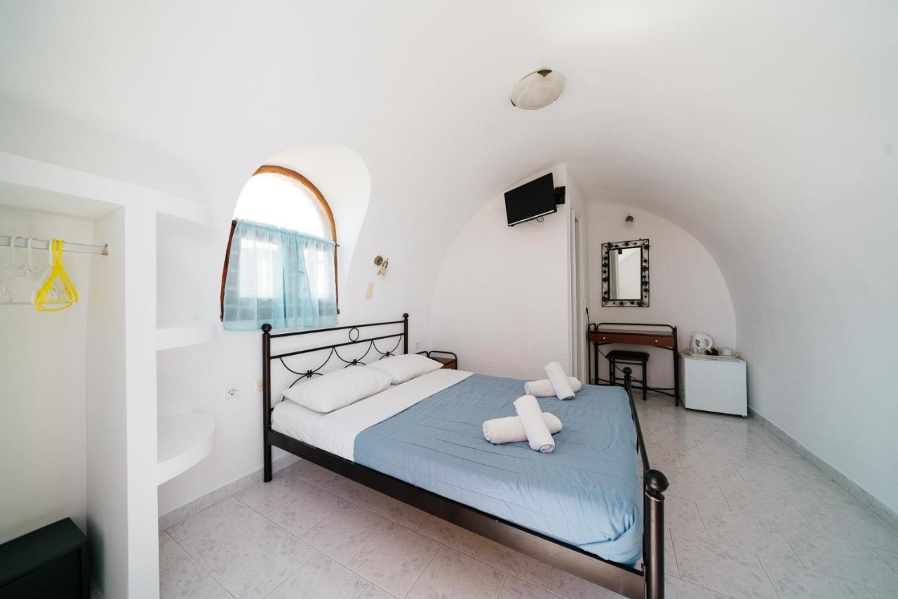 Dima Apart Otel Perissa (Santorini)