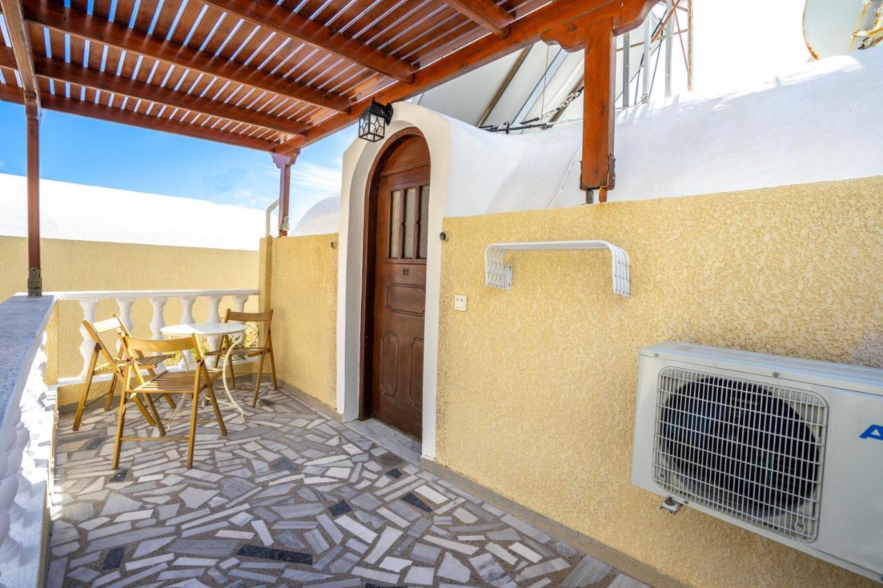 Dima Apart Otel Perissa (Santorini)